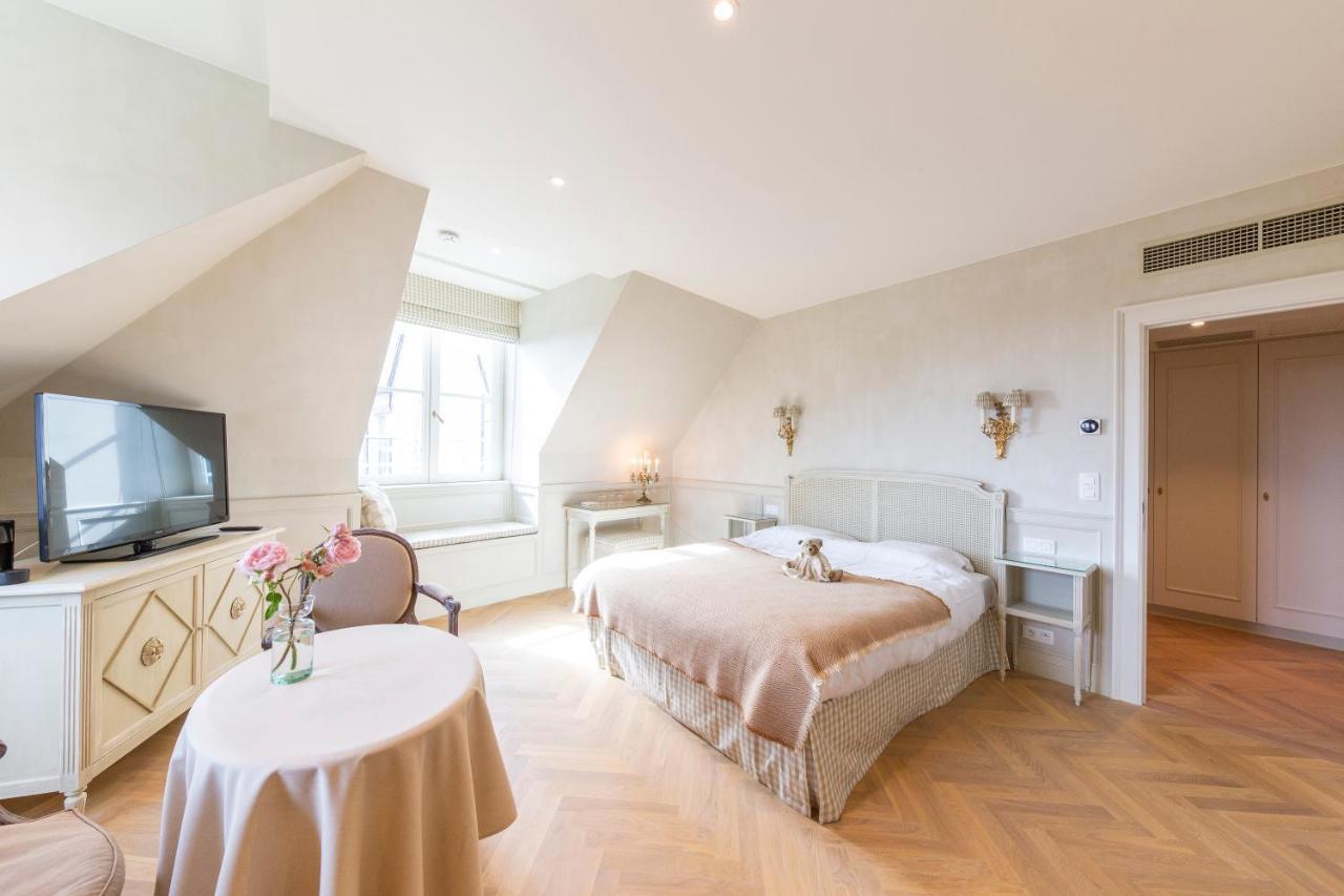 Guesthouse Mirabel บรูจส์ ภายนอก รูปภาพ