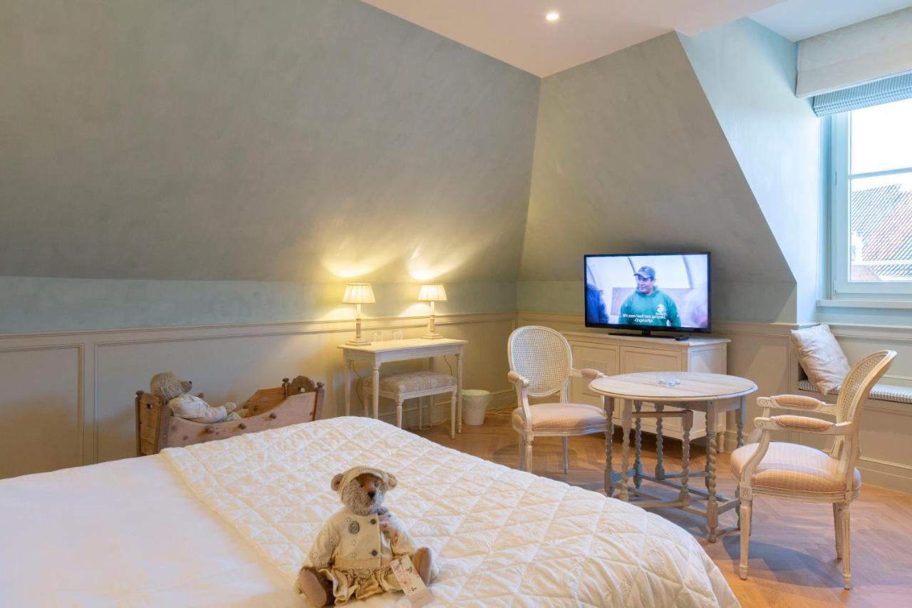 Guesthouse Mirabel บรูจส์ ภายนอก รูปภาพ