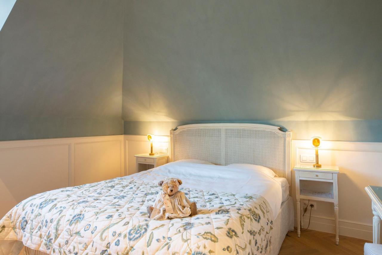 Guesthouse Mirabel บรูจส์ ภายนอก รูปภาพ