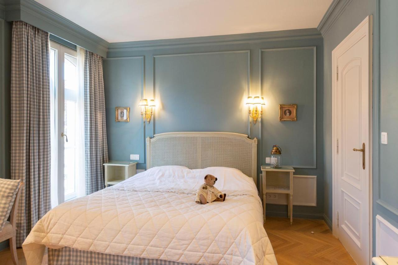 Guesthouse Mirabel บรูจส์ ภายนอก รูปภาพ
