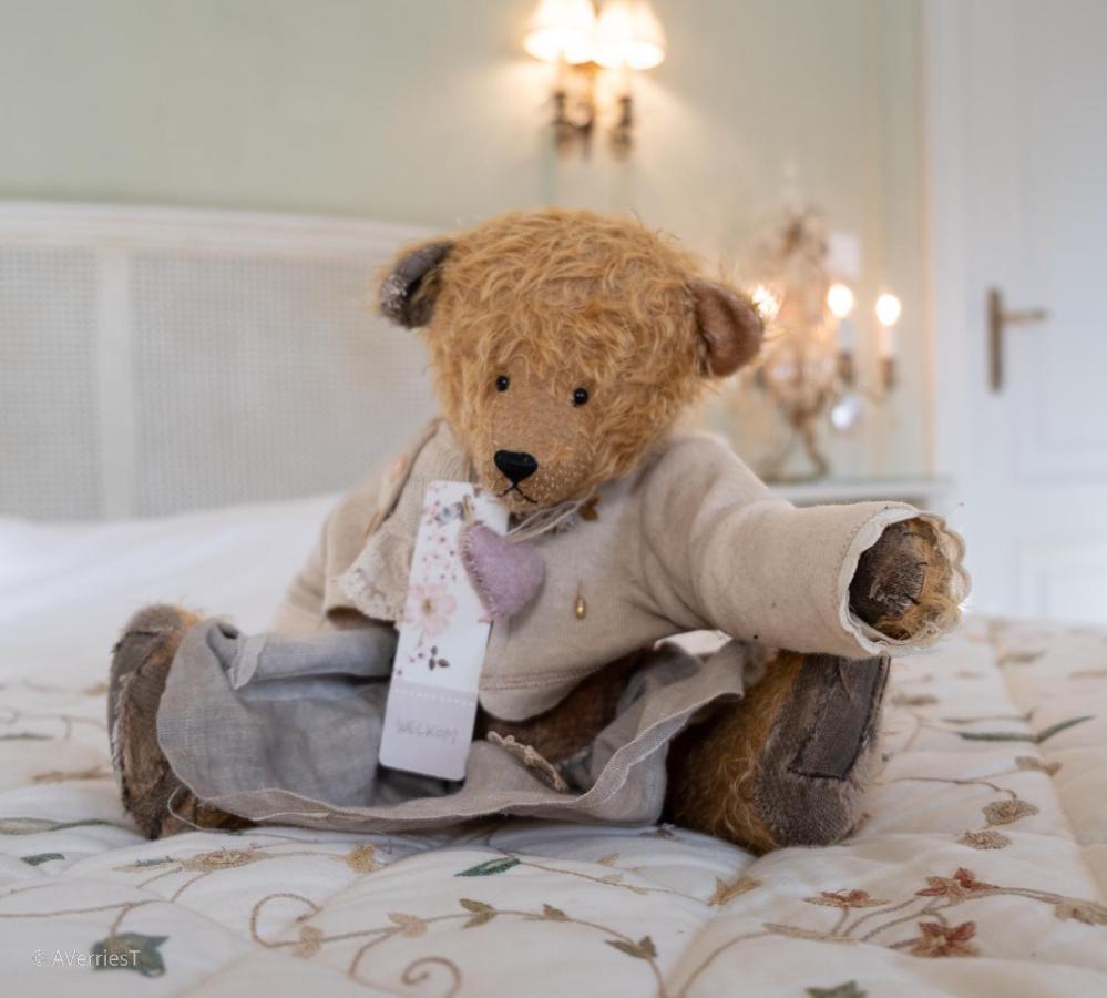 Guesthouse Mirabel บรูจส์ ภายนอก รูปภาพ