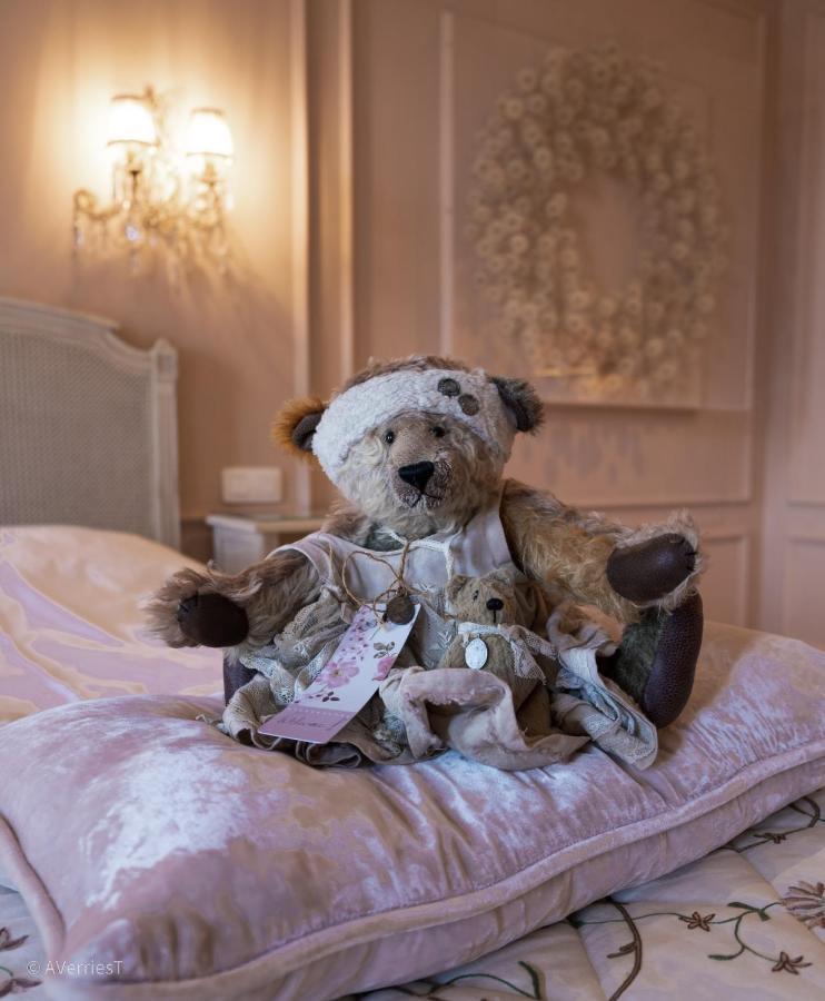 Guesthouse Mirabel บรูจส์ ภายนอก รูปภาพ